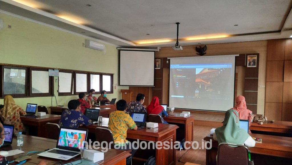 Pemkab Rembang Luncurkan Simnangkis Gerbang Gemilang