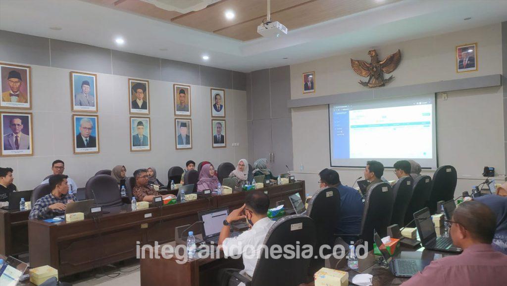 Pelatihan E-Office Yayasan Badan Wakaf Universitas Islam Indonesia