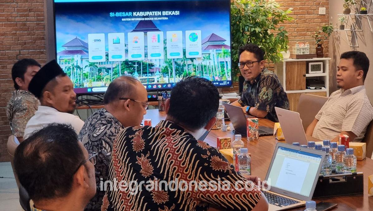 Paparan Final dan Review Hasil Pembangunan Sistem Informasi Bekasi Sejahtera - Si Besar