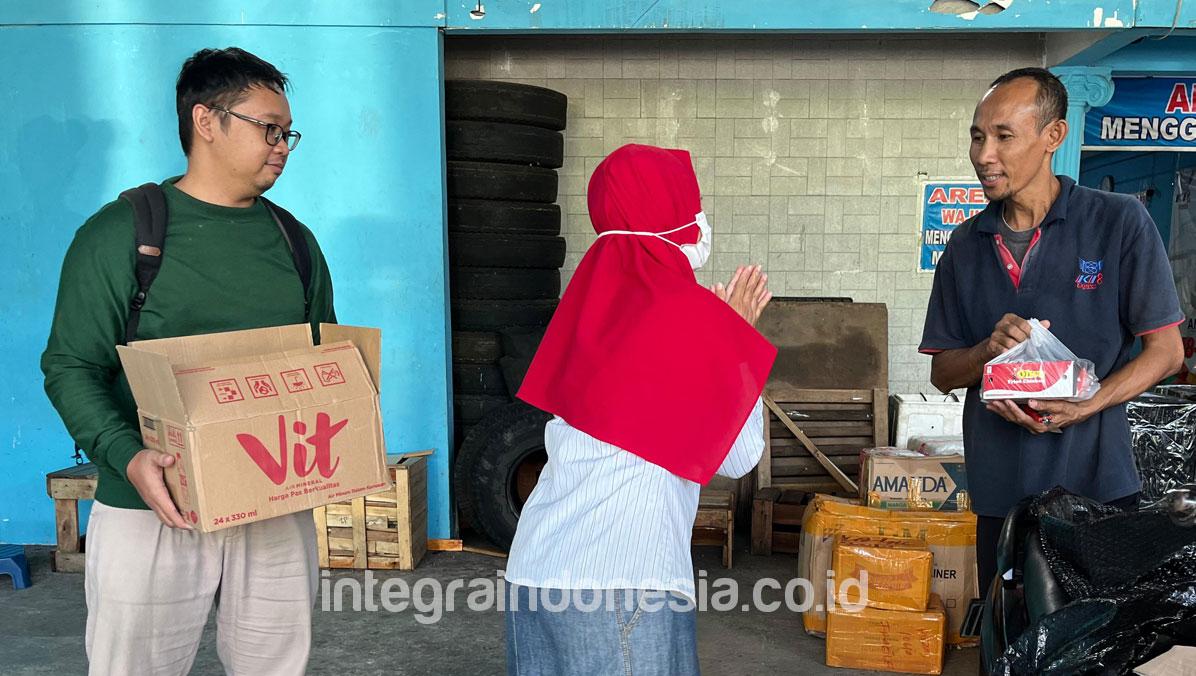 Integra Berbagi Takjil Ramadhan