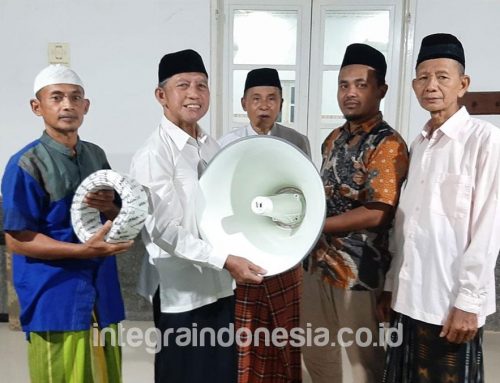 Integra Indonesia Serahkan Bantuan Speaker Horn Untuk Masjid Nurul Amin