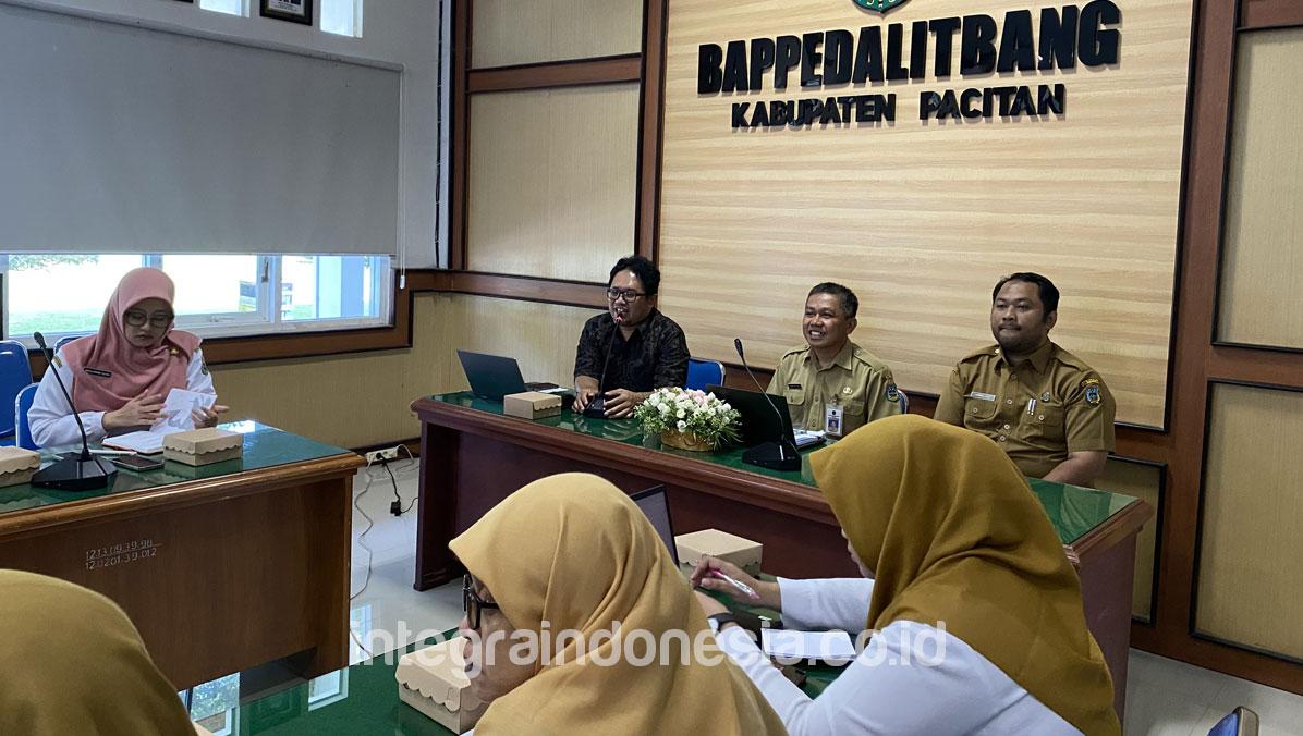 Bimbingan Teknis Sistem Informasi Manajemen Satu Data Kemiskinan Kabupaten Pacitan