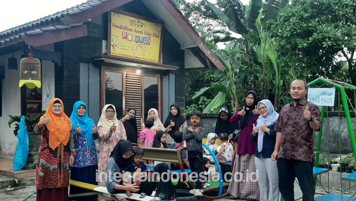 PT Integra Inovasi Indonesia Salurkan Bantuan Operasional untuk PAUD Pelangi Sebayu