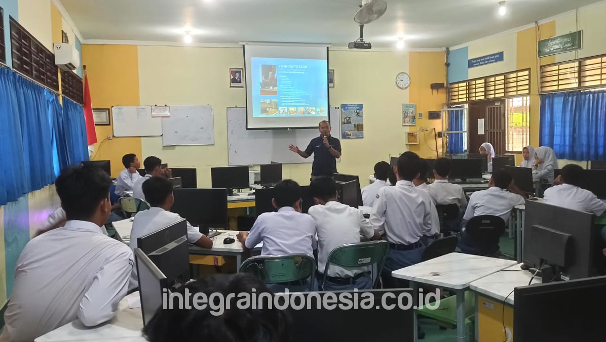 Integra Indonesia Hadir Sebagai Guru Tamu di SMK Negeri 1 Tempel Sleman